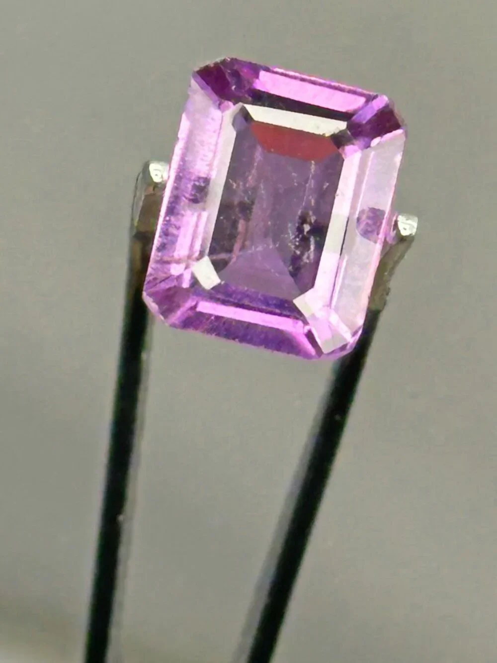 Color Changing Alexandrite - Picture 8 of 16